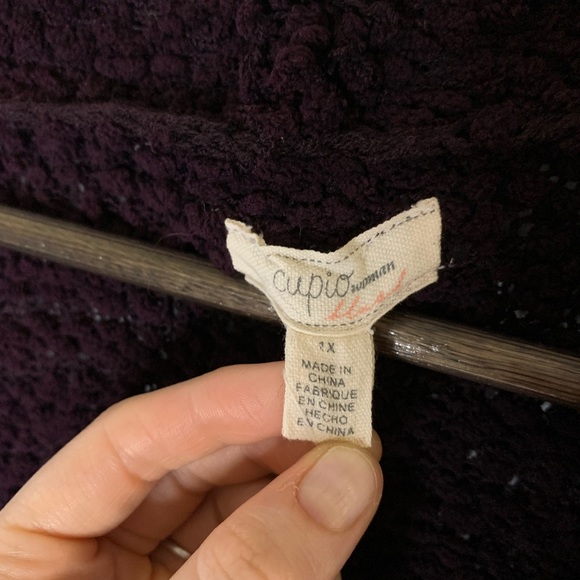 Very comfy cardigan with a beautiful color. Pockets are a bonus. - Picture 7 of 9